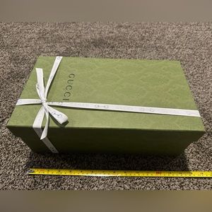 2023 Gucci Christmas Slipper Box